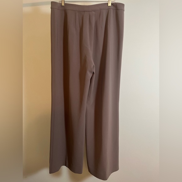 NWT!! St. John Taupe Wide Leg Dress Slacks - Picture 4 of 10